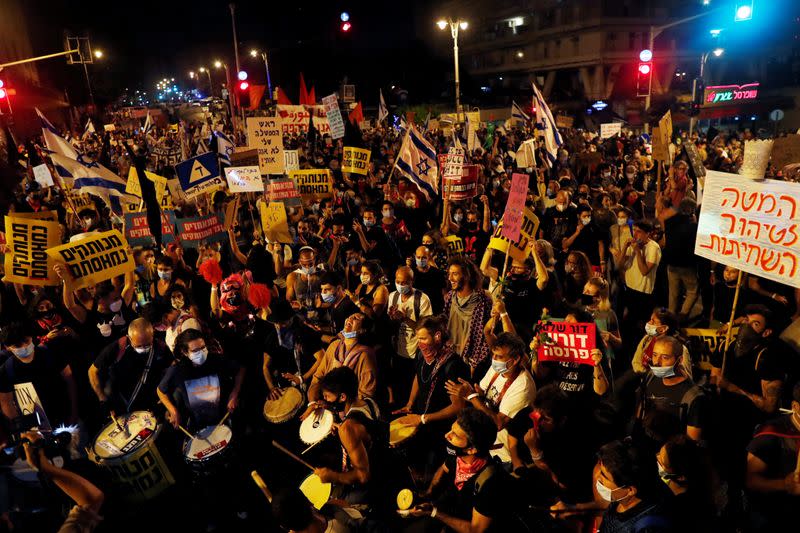 Israelis protest against Netanyahu's alleged corruption and economic hardship from COVID-19 lockdown