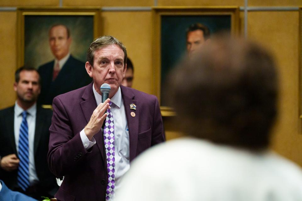 District 1 Sen. Ken Bennett replies to a question from Sen. Denise Epstein, right, during an open session on March 20, 2023, at the State Capitol in Phoenix.