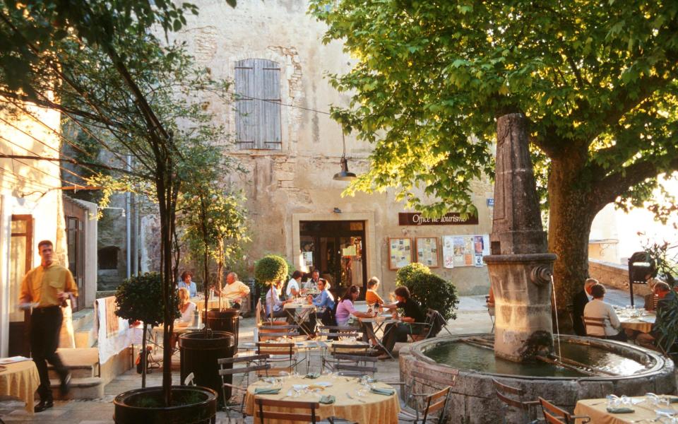 A civilised French scene - no binge-drinking in sight - Getty