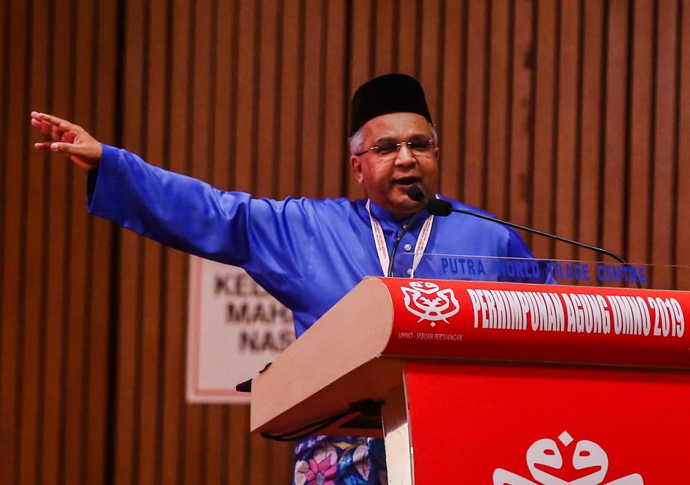 Bukit Gelugor division chief Datuk Omar Faudzar speaks during the Umno Annual General Assembly in Kuala Lumpur December 7, 2019. — Picture by Firdaus Latif