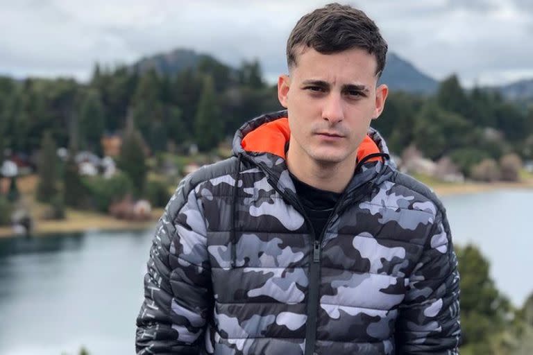 Gastón Grassi, el joven de 23 años al que un simple mensaje de Instagram de Antonela Rocuzzo le cambió la vida