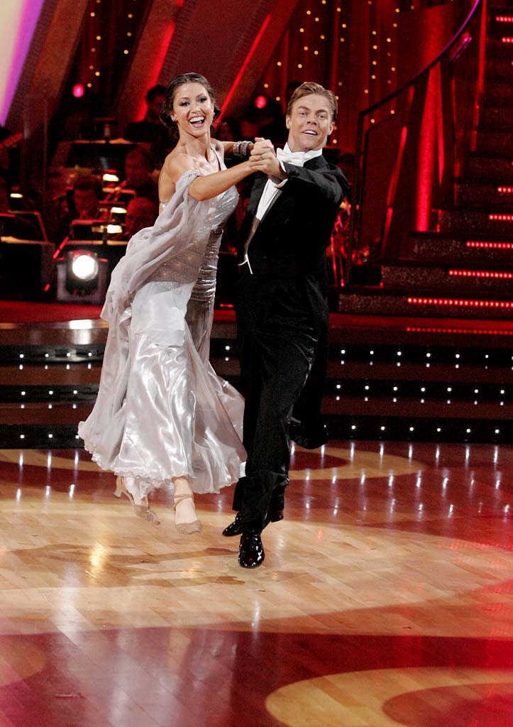 Shannon Elizabeth and Derek Hough perform a dance on the sixth season of Dancing with the Stars.