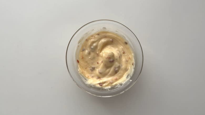 mayonnaise dip in clear bowl