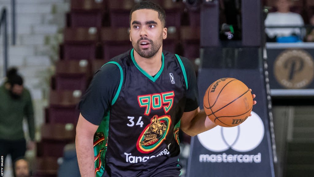 Jontay Porter playing for the Toronto Raptors