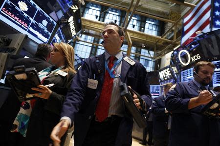 Traders work on the floor of the New York Stock Exchange, September 9, 2013. REUTERS/Brendan McDermid