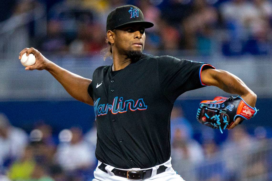 Miami Marlins pitcher Edward Cabrera (27) throws the ball during the second inning of an MLB game against the New York Mets at loanDepot park in the Little Havana neighborhood of Miami, Florida, on Friday, September 9, 2022.