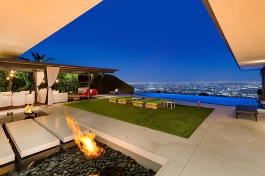 Inside Matthew Perry's insane glasshouse