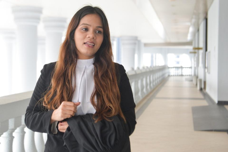 Lawyer Larissa Ann Louis speaks during a hearing for citizenship case in Kuala Lumpur High Court January 4, 2023. — Picture by Miera Zulyana