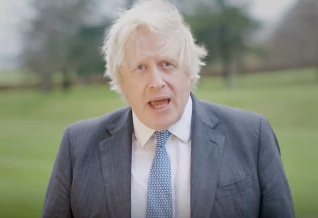 Boris Johnson urged the public to test themselves and to get vaccinated in his New Year Eve's message (Photo: Twitter@10DowningStreet)