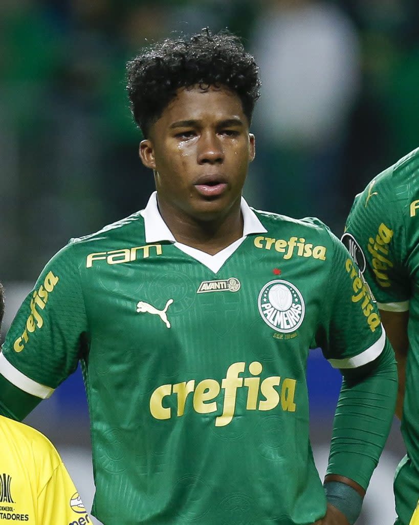 <em>Endrick burst into tears during his final match for Palmeiras.</em>