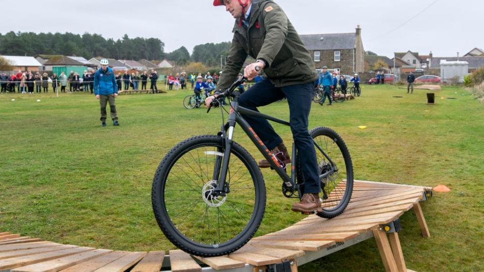 the duke and duchess of rothesay visit scotland