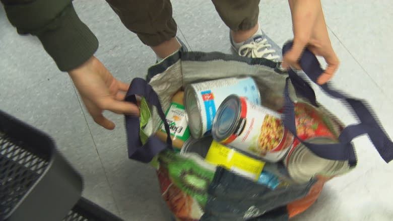 Hungry students flocking to campus food banks