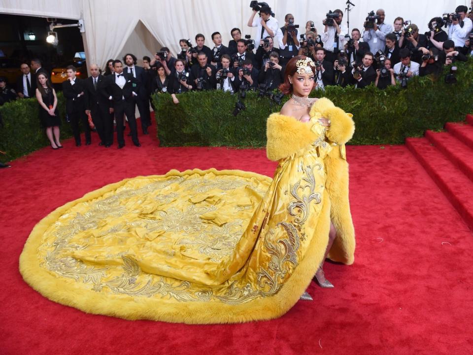 rihanna 2015 met gala