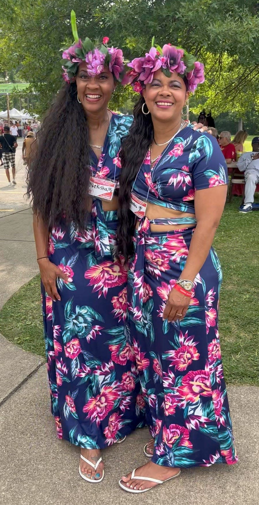 Nekisha and Demetria at the Twins Days Festival
