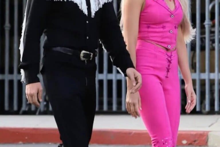 Margot Robbie y Ryan Gosling, en una de las escenas de Barbie