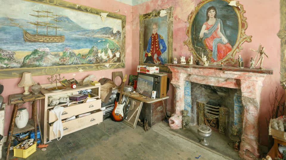 The elaborately decorated "Georgian room," as those behind the campaign to save the property refer to it - Historic England