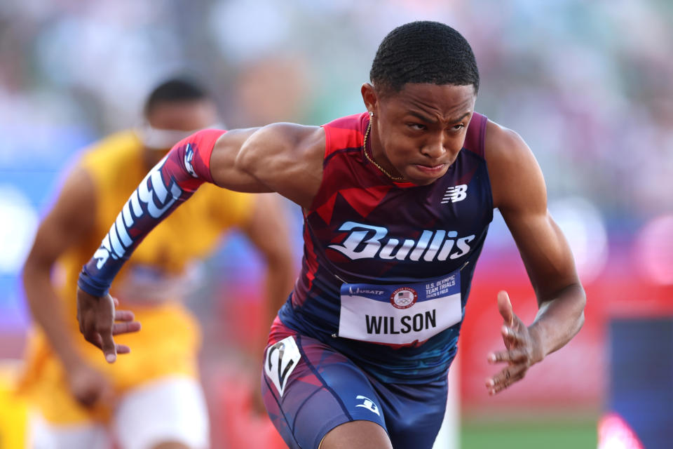 EUGENE, OREGON - 24 JUNI: Quincy Wilson berlaga di final lari 400 meter putra pada Hari Keempat Uji Coba Atletik Tim Olimpiade AS 2024 di Hayward Field pada 24 Juni 2024 di Eugene, Oregon. (Foto oleh Patrick Smith/Getty Images)