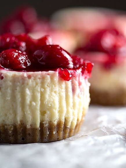 CRANBERRY MINI CHEESECAKES