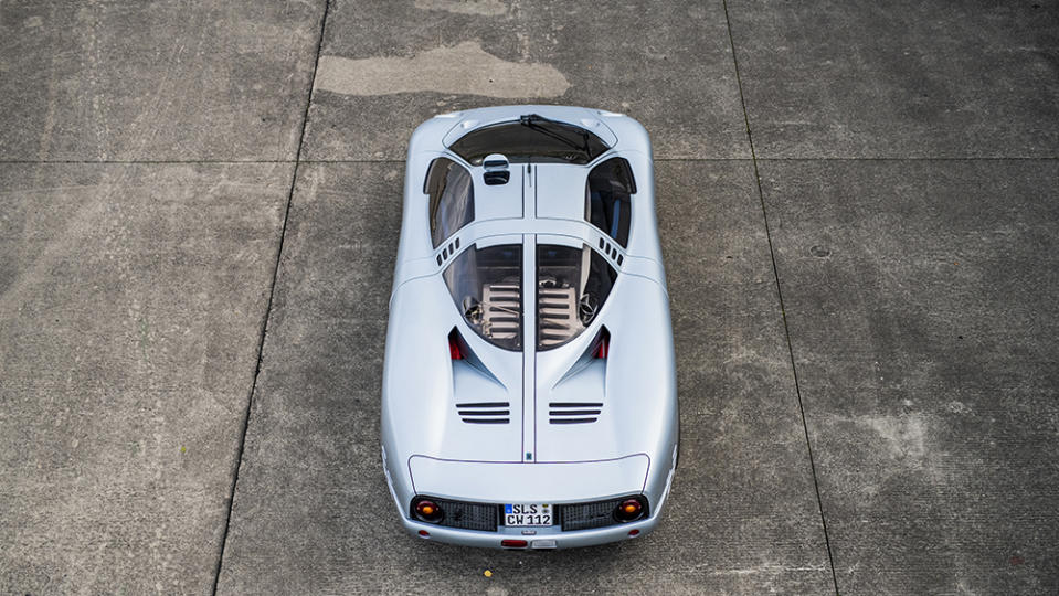 Isdera Commendatore 112i