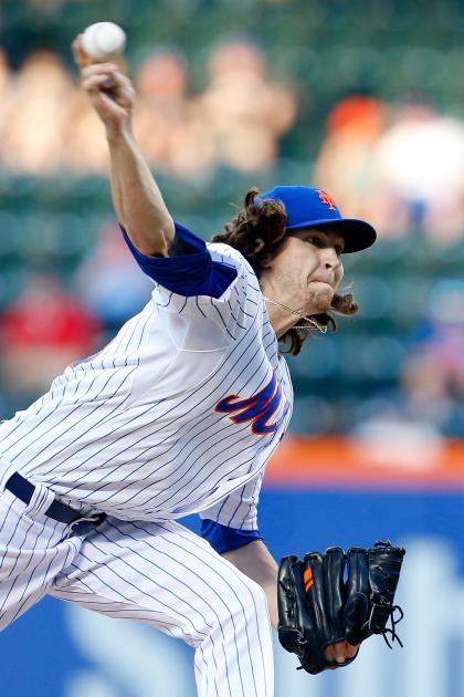 deGrom, dealing (Photo by Mike Stobe/Getty Images)