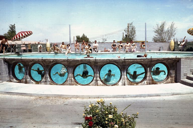 A Look Inside the Defining Era of 1950s Las Vegas