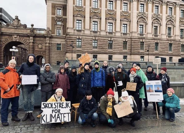 Greta Thunberg 於瑞典議會外抗議。圖／Greta Thunberg Instagram