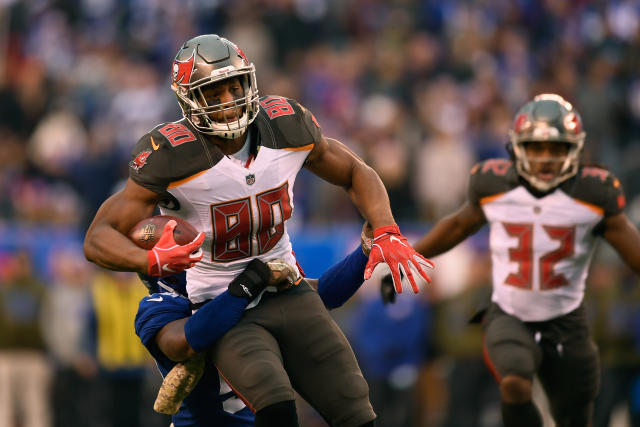 November 10, 2019: Tampa Bay Buccaneers tight end O.J. Howard (80