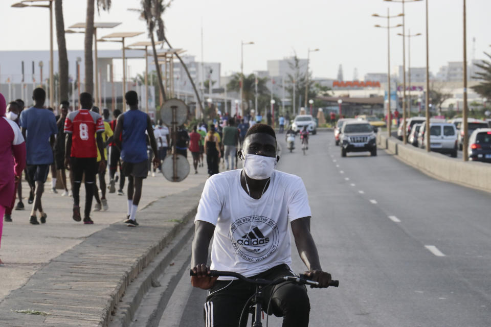 Senegal had just 47 COVID-19 deaths as of Saturday. Pennsylvania, a state with roughly the same population, had 5,931. (Photo: Anadolu Agency via Getty Images)