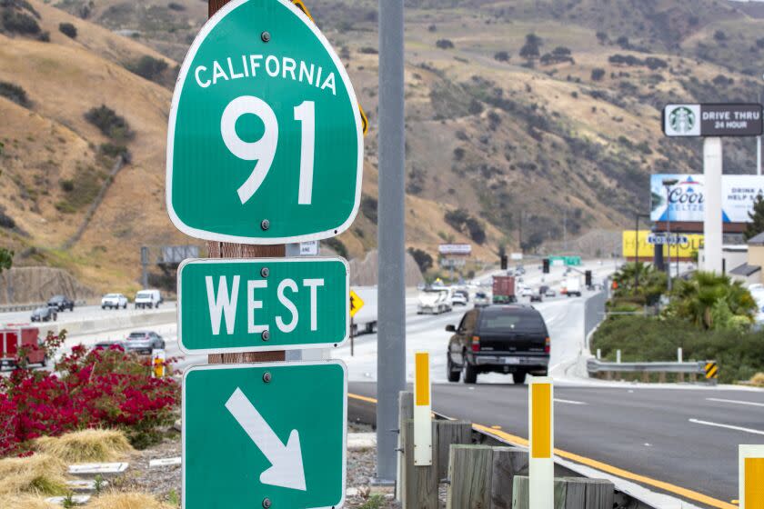 Corona, CA - May 20: An aerial view of traffic on the 91 Freeway and the Green River Blvd. overpass in 91 Freeway on Thursday, May 20, 2021 in Corona, CA. (Allen J. Schaben / Los Angeles Times)