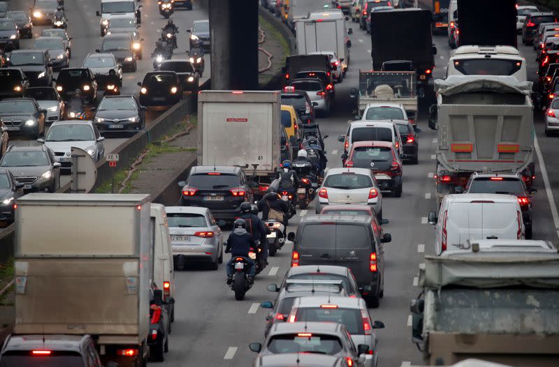 Nationwide strike continues in France against pensions reform plans