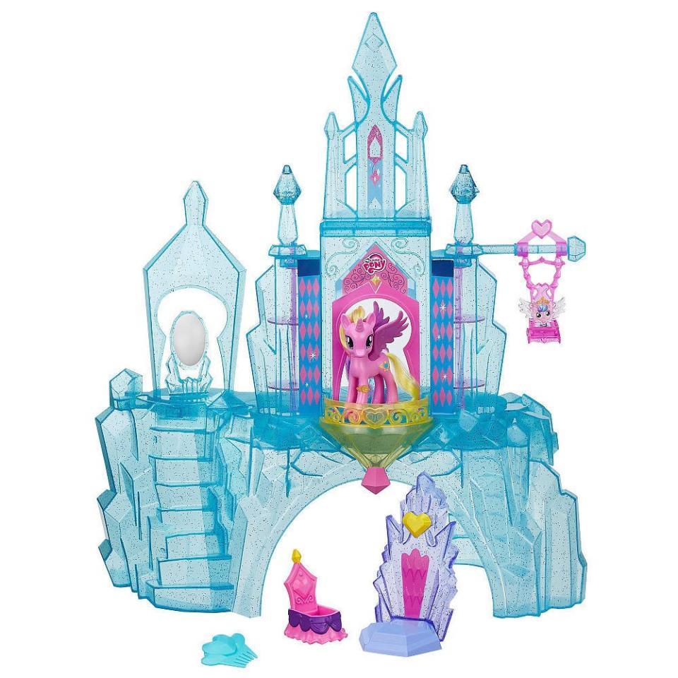 A castle fit for a pony (ToysRUs)