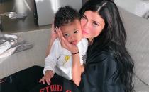 Auch Kim Kardashians Halbschwester, Reality-TV-Star und Kosmetik-Unternehmerin Kylie Jenner (Bild), bewies bei der Namensgebung Kreativität: Stormi Webster heißt ihre gemeinsame Tochter mit Rapper Travis Scott. (Bild: www.instagram.com/kyliejenner)