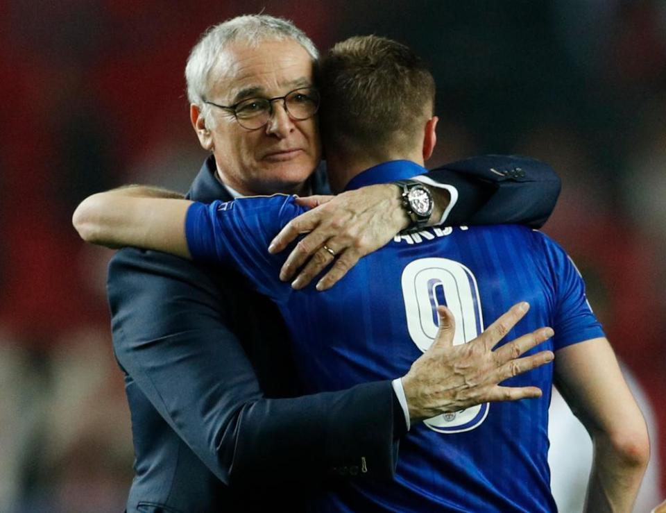 Claudio Ranieri with Jamie Vardy after Leicester’s 2-1 defeat at Sevilla.