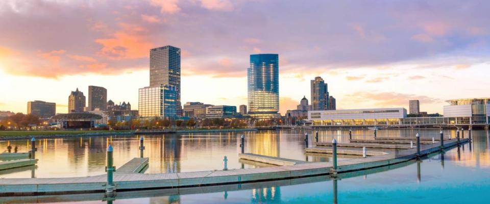 Milwaukee, WI harbor