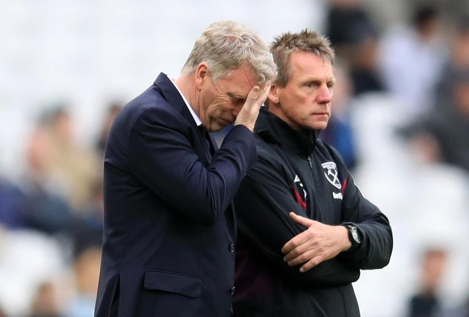 David Moyes with assistant manager Stuart Pearce show their frustration during another heavy defeat