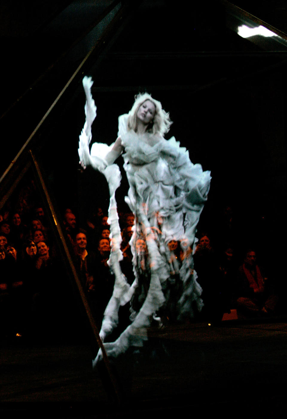 Défilé Alexander McQueen automne-hiver 2006-2007