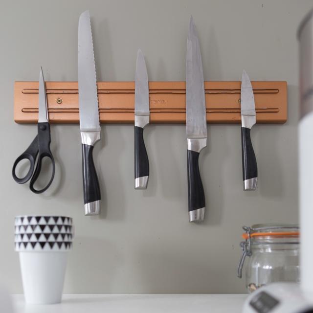 How to dispose of kitchen knives properly - Reviewed