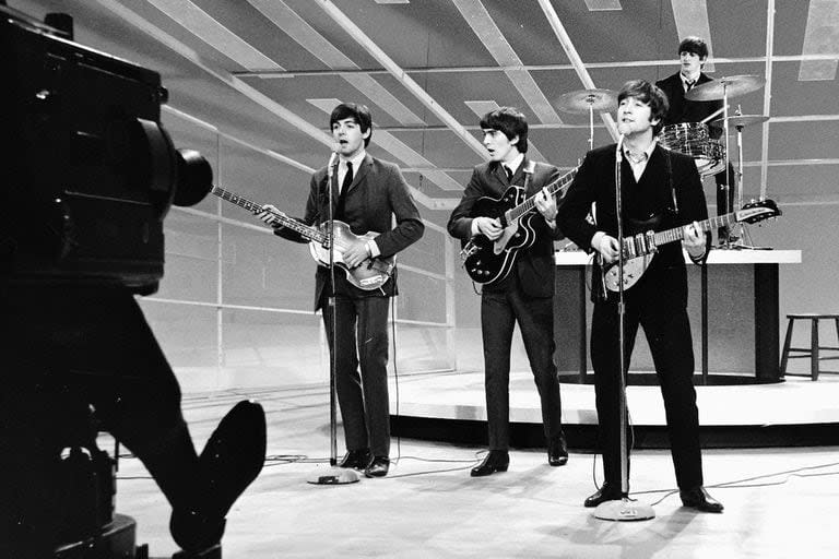 Los Beatles en su primera aparición en vivo en los Estados Unidos, en el programa de Ed Sullivan