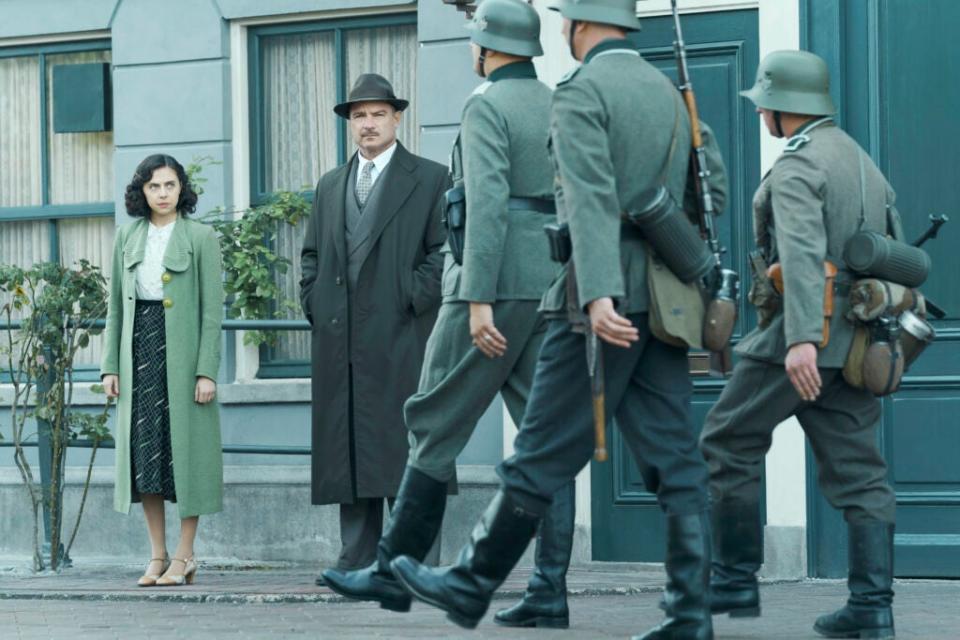 Bel Powley with Liev Schreiber as Otto Frank in ASmallLight