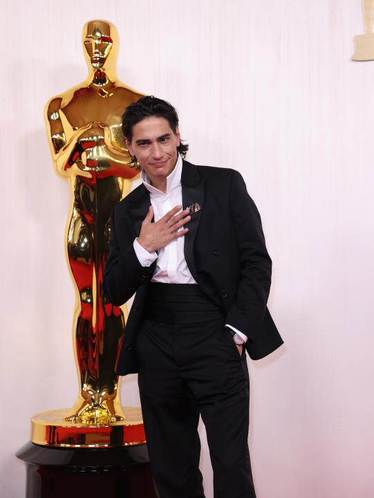 Hollywood, CA - March 10: Enzo Vogrincic arriving on the red carpet at the 96th Annual Academy Awards in Dolby Theatre at Hollywood & Highland Center in Hollywood, CA, Sunday, March 10, 2024. (Christina House / Los Angeles Times via Getty Images)