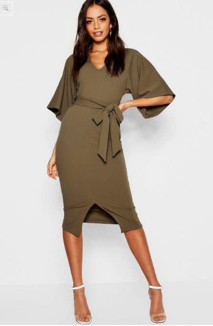 <strong><a href="https://fave.co/2XZat0T" target="_blank" rel="noopener noreferrer">Find it in five colors for $32 (on sale for $16 today) at Boohoo.</a></strong>