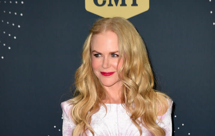 Nicole Kidman’s bubblegum pink velvet dress is a surprise look for fall