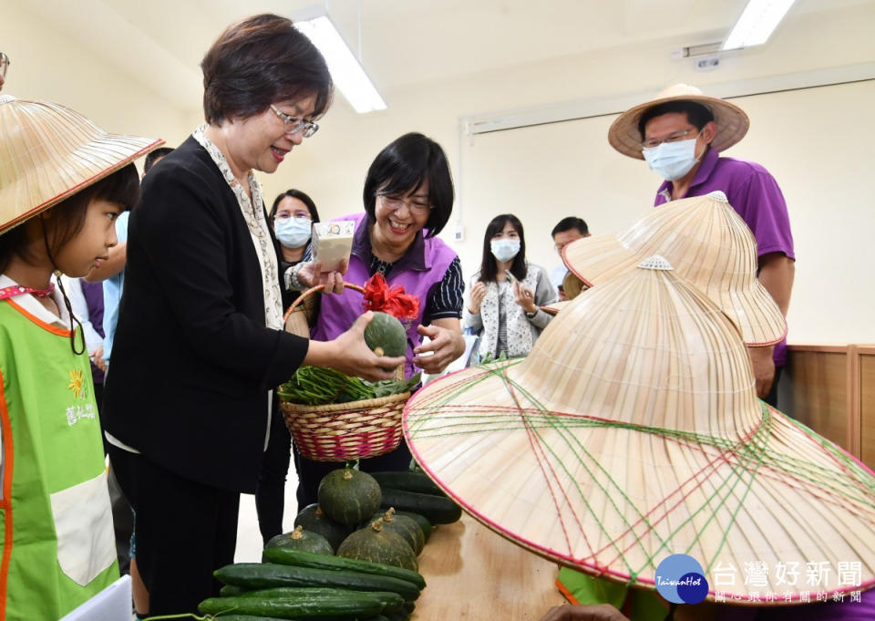 彰縣公共化幼兒園聯合揭牌。圖／記者鄧富珍攝