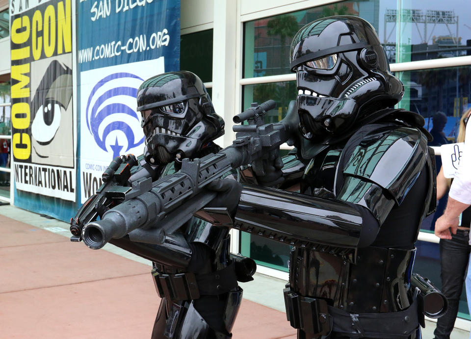<p>Cosplayers dressed as Stormtroopers at Comic-Con International on July 20 in San Diego. (Photo: Angela Kim/Yahoo Entertainment) </p>