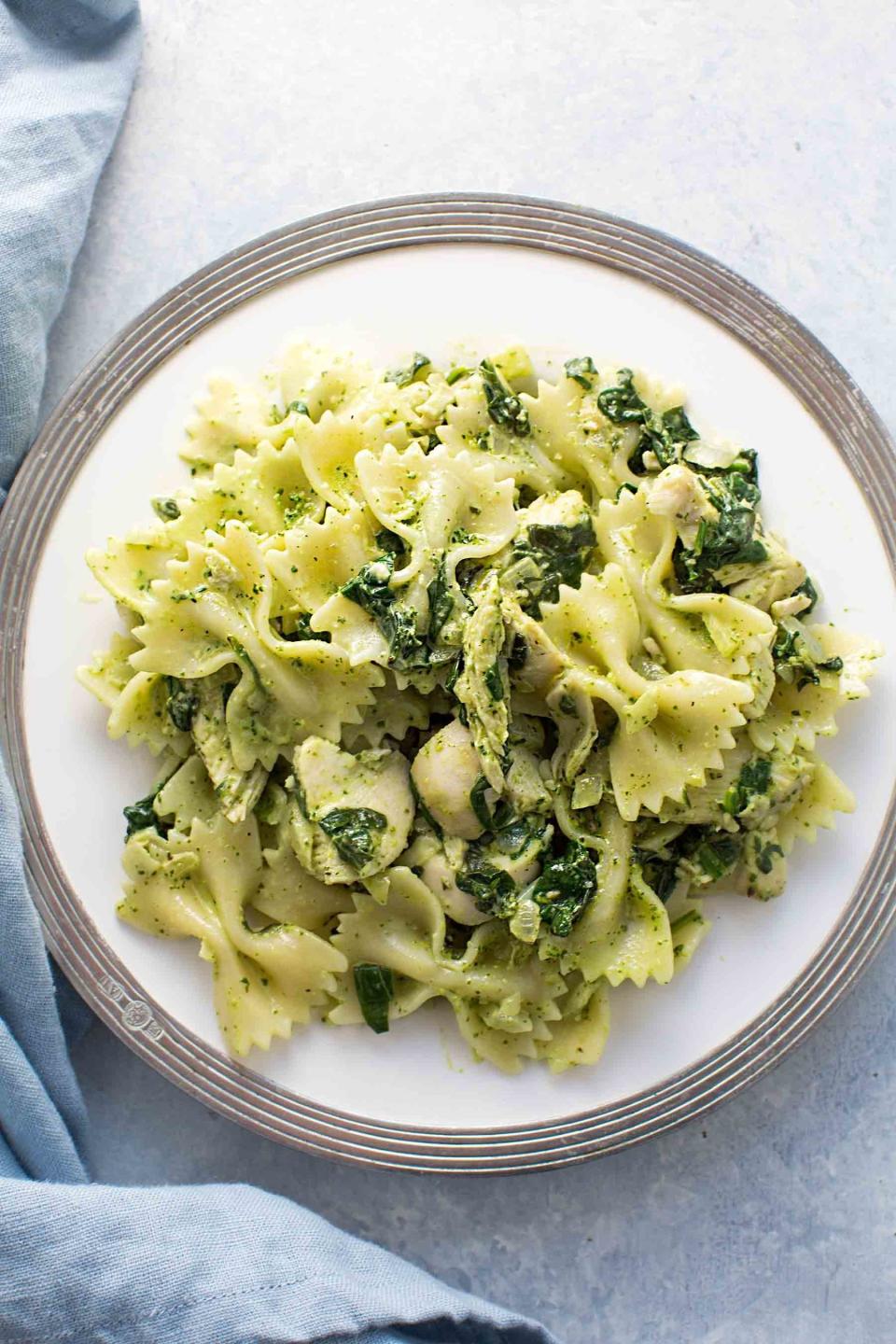 <strong>Get the <a href="http://www.simplyrecipes.com/recipes/chicken_florentine_pesto_pasta/" target="_blank">Chicken Florentine Pesto Pasta recipe</a>&nbsp;from Simply Recipes</strong>