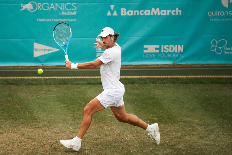 El español Feliciano López ostentó un juego que se adaptó a la perfección en el césped