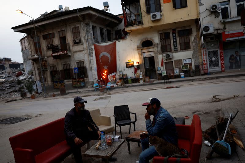 Antique store owner tries to keep sense of normalcy in Antakya