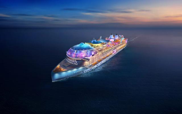 World's largest cruise company debuts first ship for Chinese