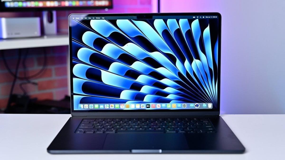 13-Inch MacBook Air With OLED Display Rumored to Launch in 2024