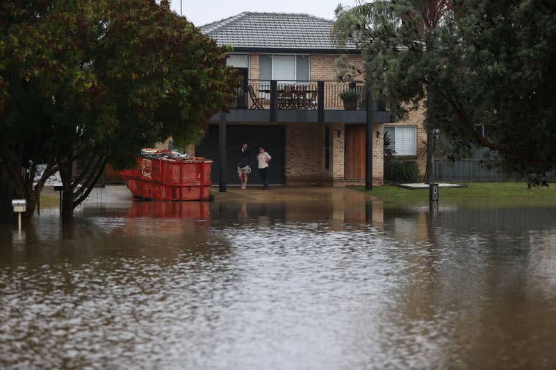 Flooding from heavy rains affects western suburbs in Sydney